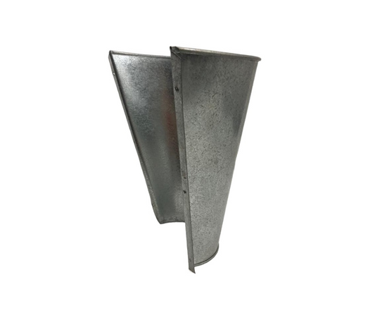 Cono Mata Pollos Galvanizado | 29.5 x 26.5 cm – 456 g – Seguro y Resistente