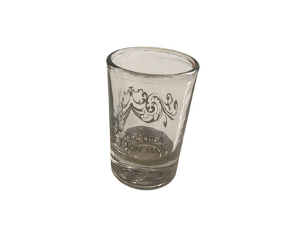 Vaso Tequilero de Vidrio | 6 cm x 4 cm, 114 g – Clásico y Resistente