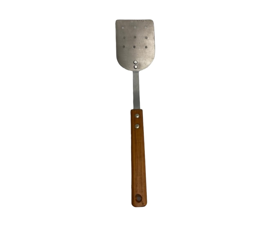 Volteador Inoxidable #3 Perforado con Mango de Madera | 44 cm largo, 13 x 10 cm base, 180 g – Resistente y Funcional
