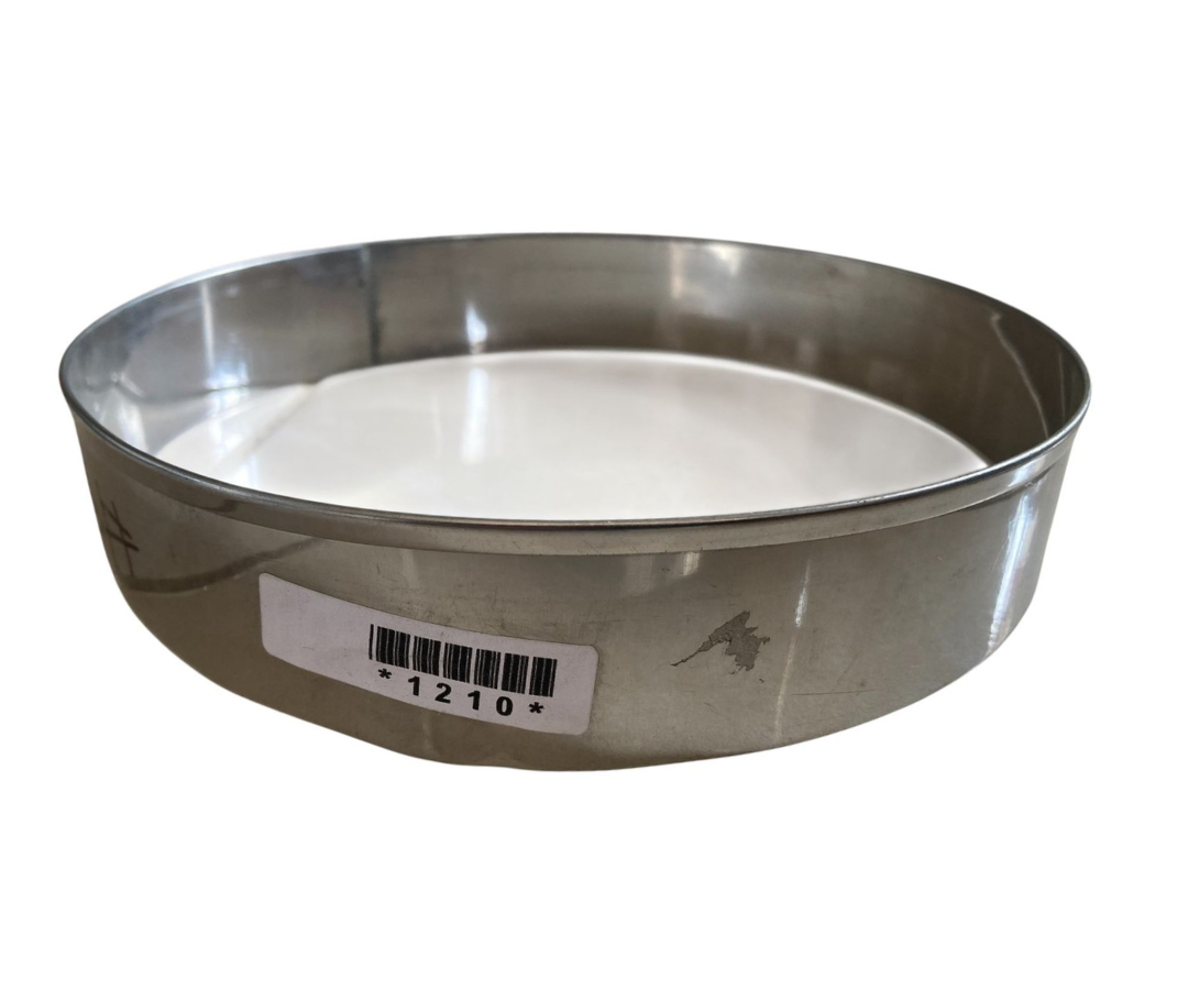 Cortador Inoxidable Redondo #4 | Ø18 cm x 3.5 cm, 80 g – Preciso y Resistente