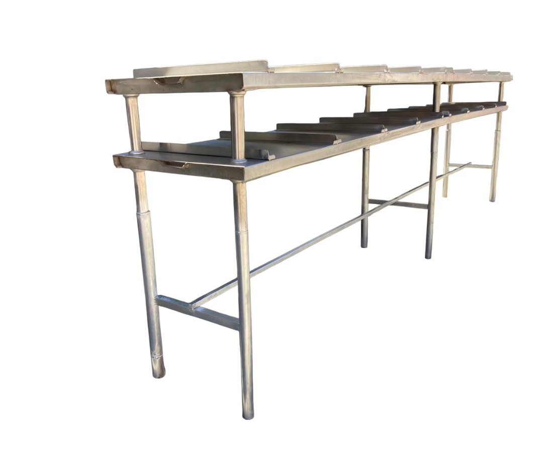 Mueble Inoxidable de 2 Niveles con Separadores | 3.20 x 0.45 m – Especial para Comedores